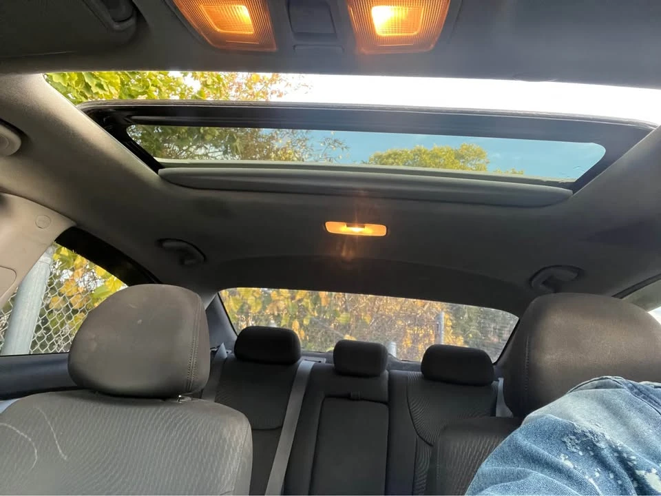 2016 Hyundai Elantra - Image 2 of 7