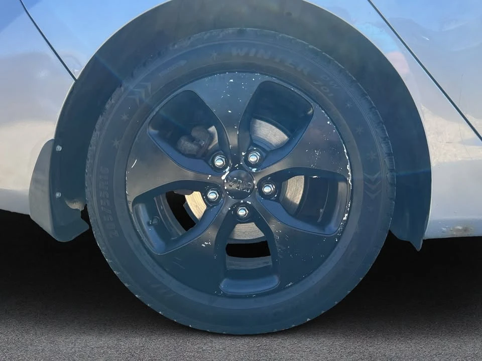 2016 Hyundai Elantra - Image 7 of 13