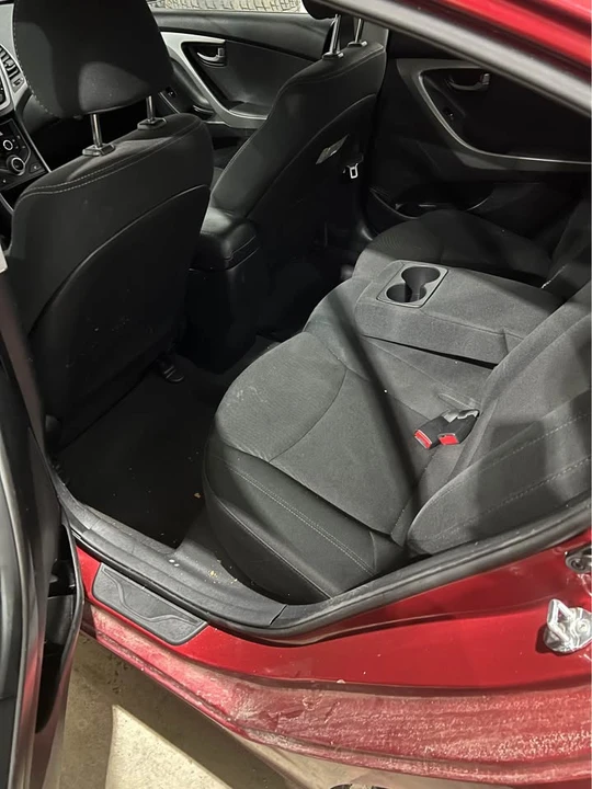 2016 Hyundai Elantra - Image 7 of 9