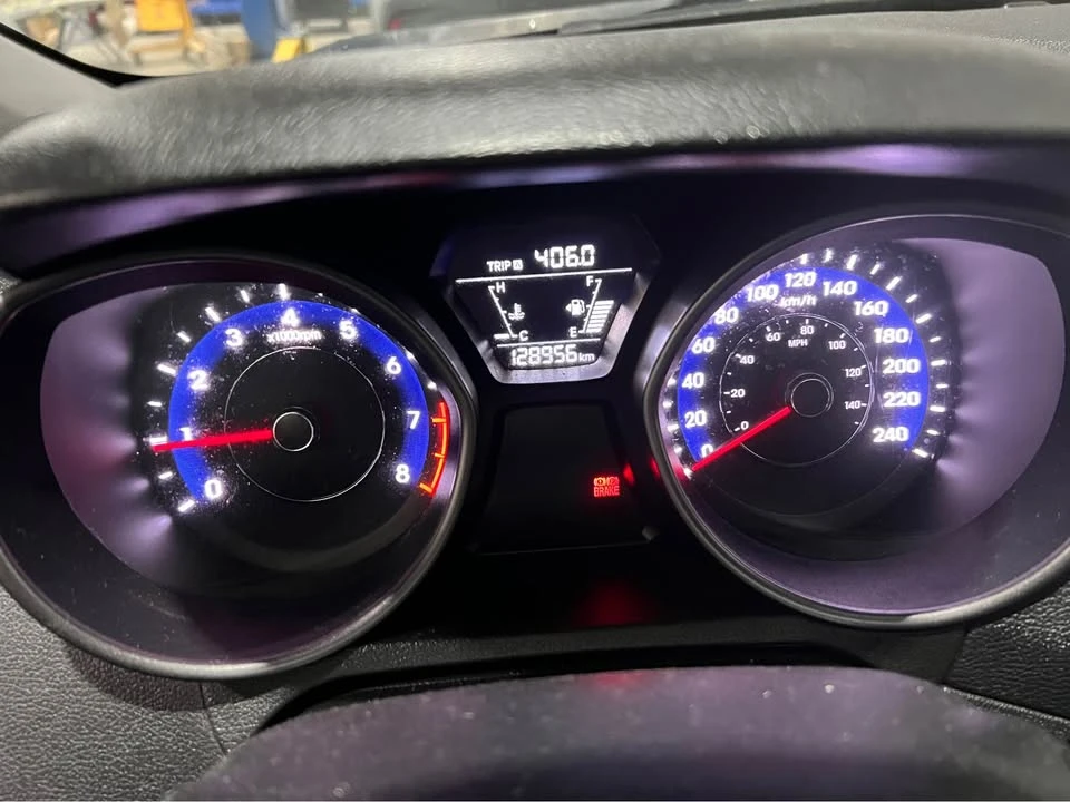 2016 Hyundai Elantra - Image 9 of 9