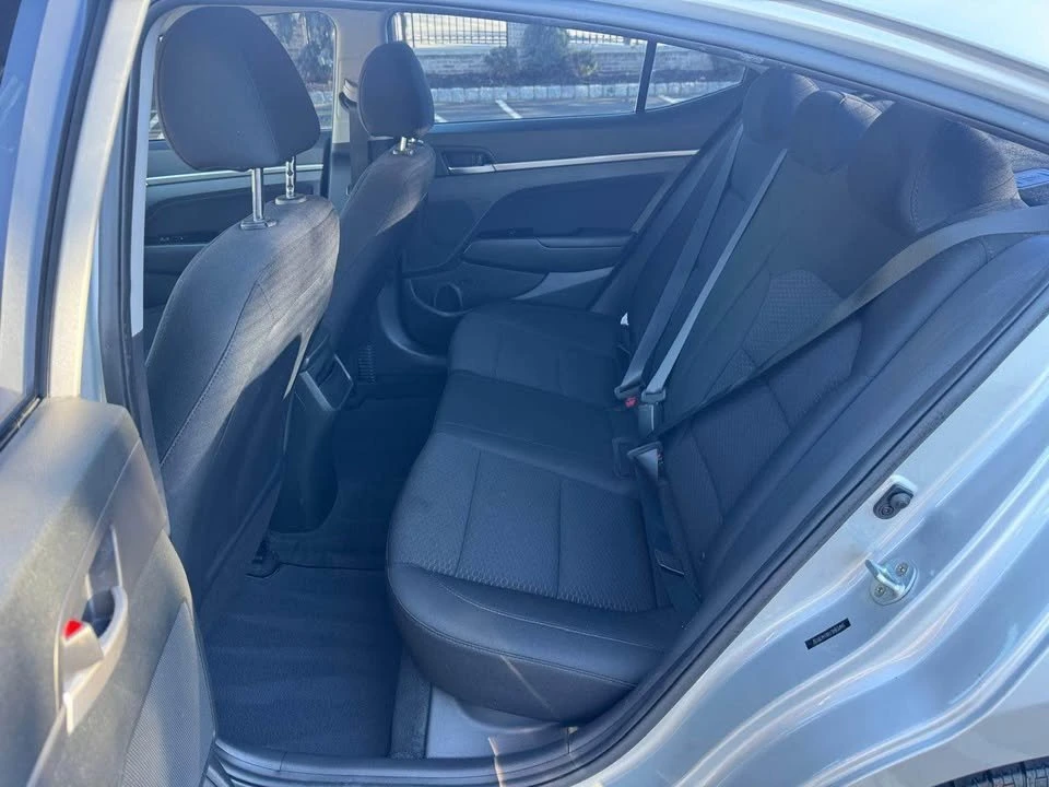 2016 Hyundai Elantra - Image 9 of 16