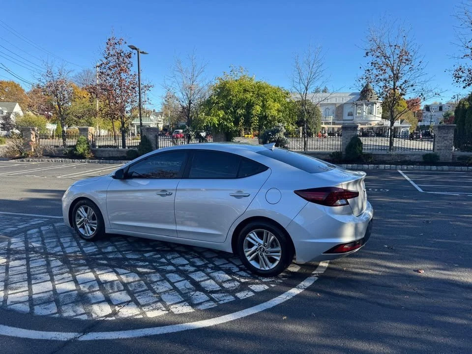 2016 Hyundai Elantra - Image 3 of 16