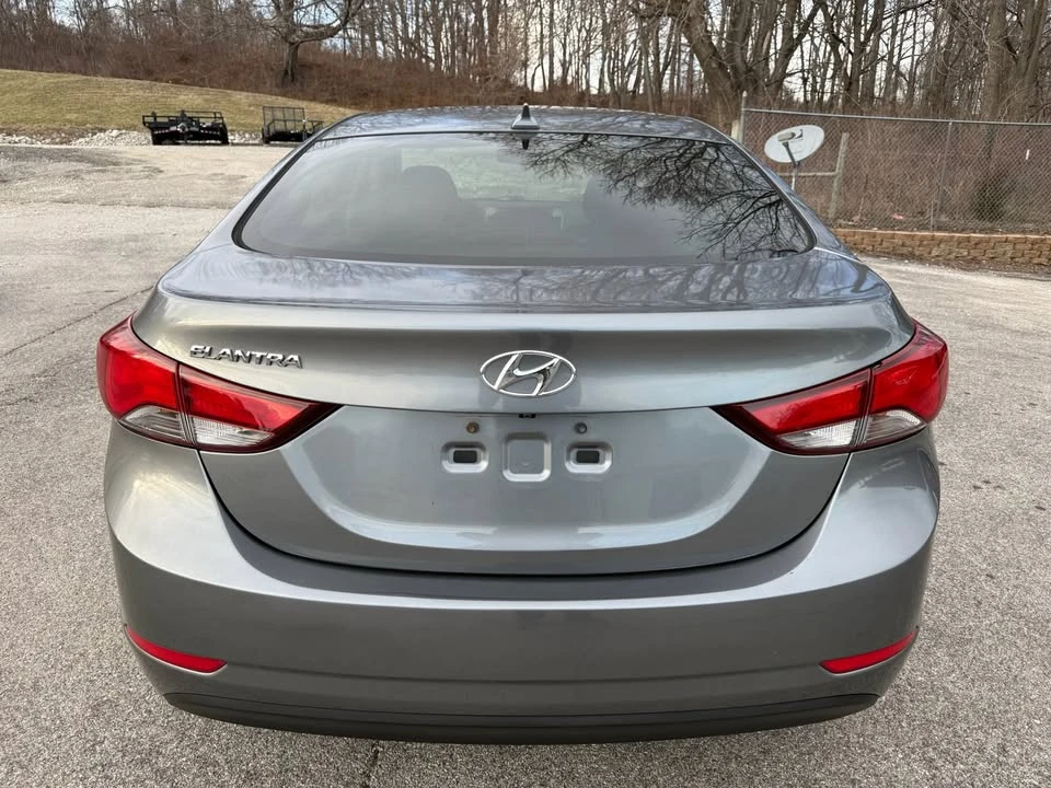 2016 Hyundai Elantra - Image 5 of 20