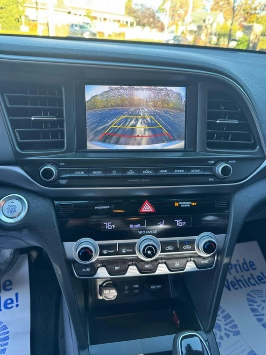 2016 Hyundai Elantra - Image 15 of 16