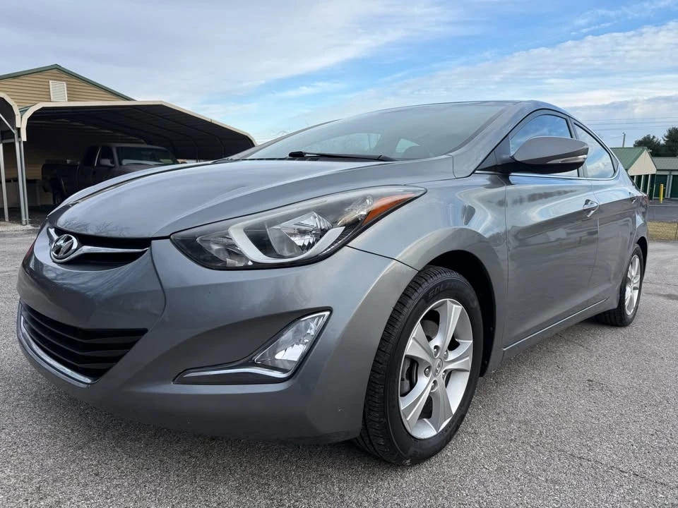 2016 Hyundai Elantra - Image 8 of 20