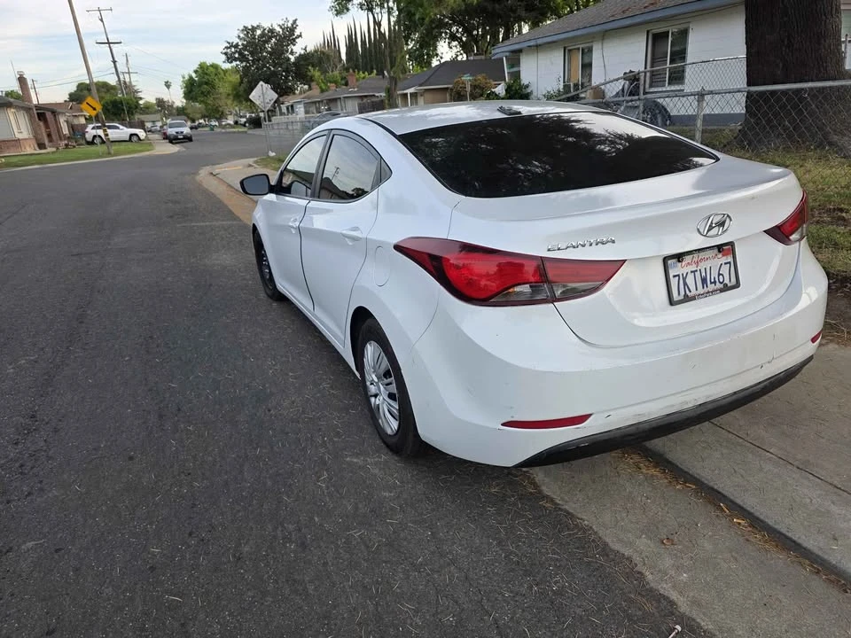 2016 Hyundai Elantra - Image 3 of 6