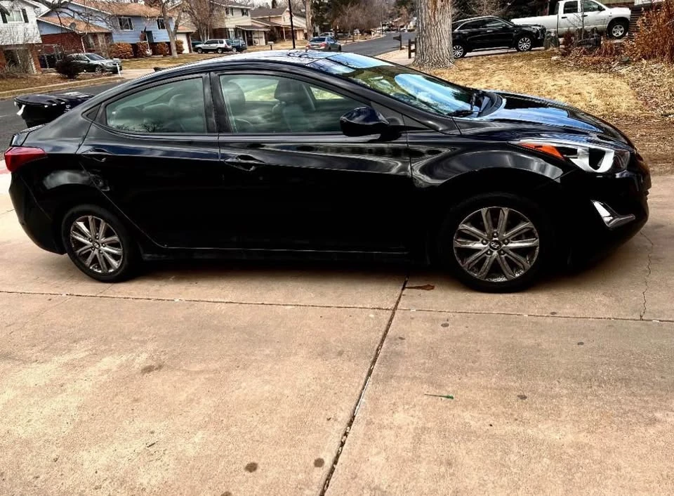 2016 Hyundai Elantra - Image 2 of 5