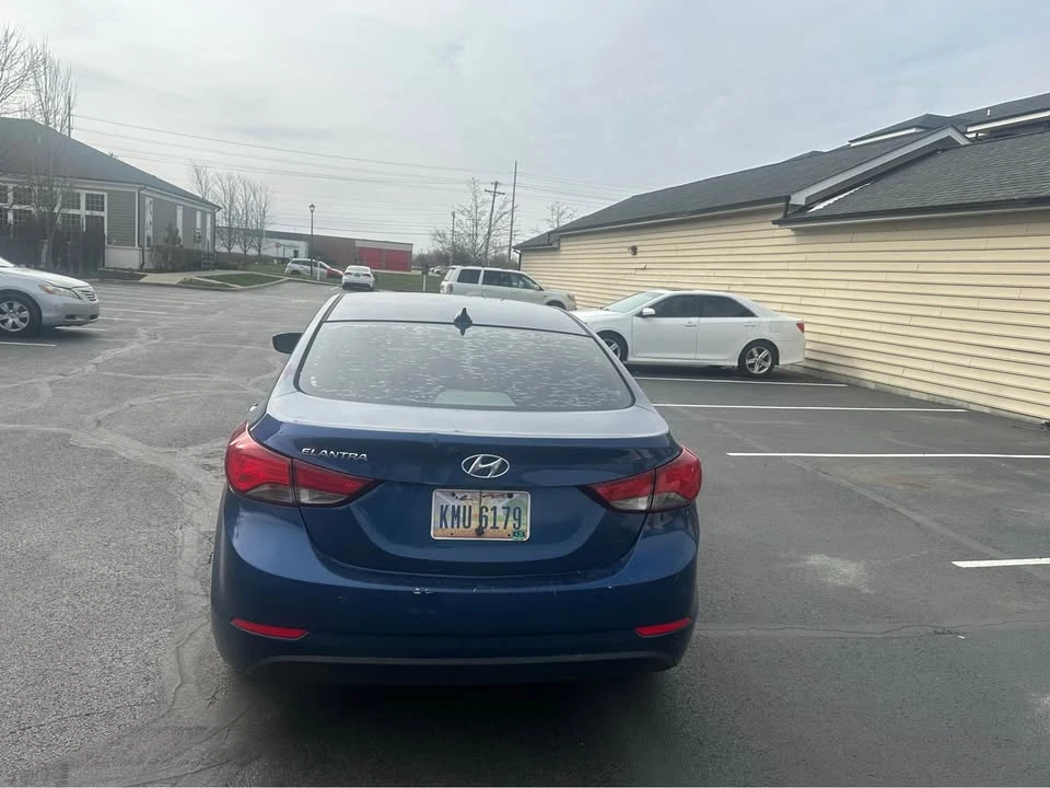 2016 Hyundai Elantra - Image 4 of 6