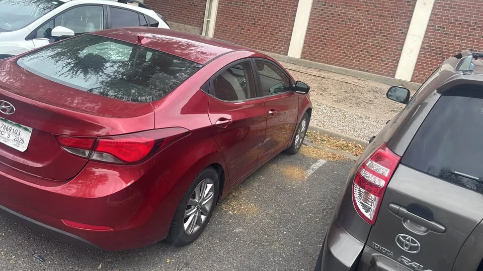 2016 Hyundai Elantra - Image 2 of 2