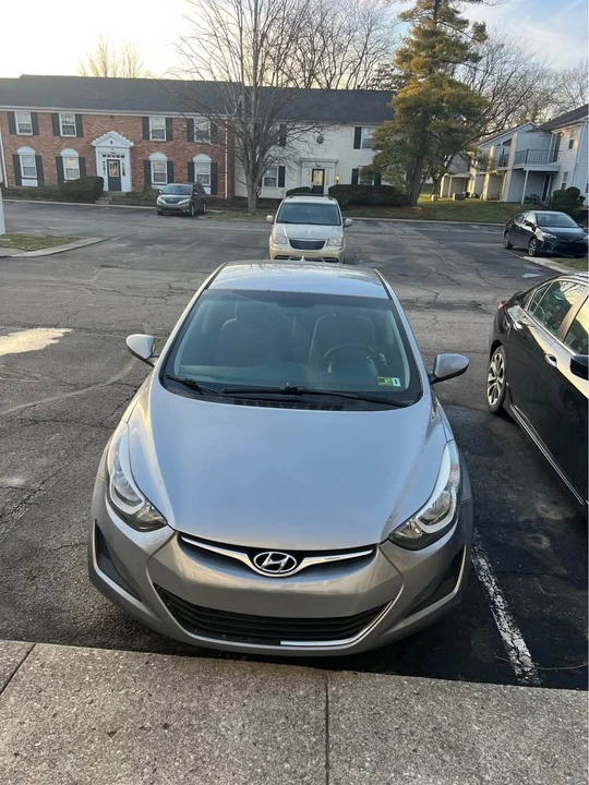 2016 Hyundai Elantra - Image 3 of 11
