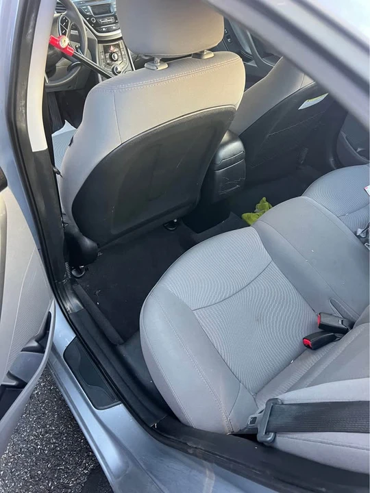 2016 Hyundai Elantra - Image 10 of 11