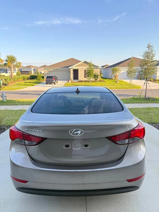 2016 Hyundai Elantra - Image 5 of 20