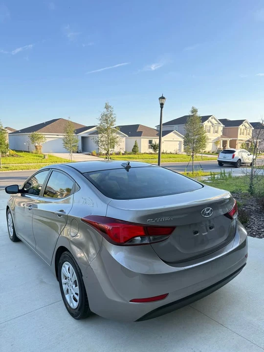2016 Hyundai Elantra - Image 4 of 20