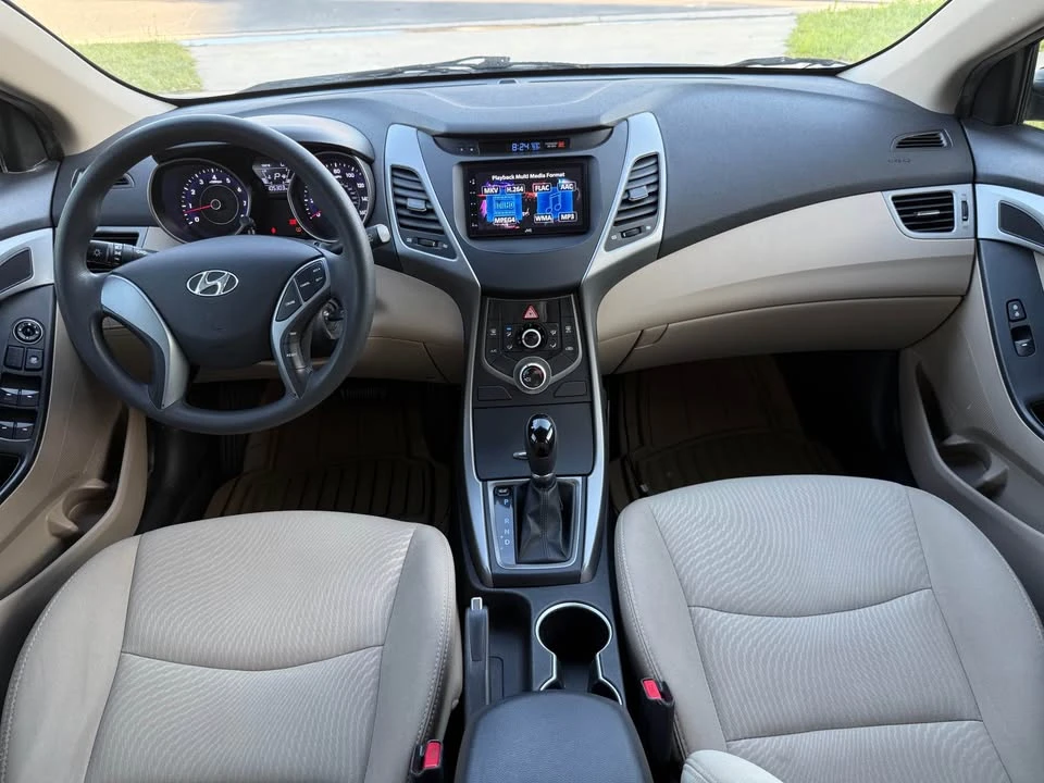2016 Hyundai Elantra - Image 14 of 20