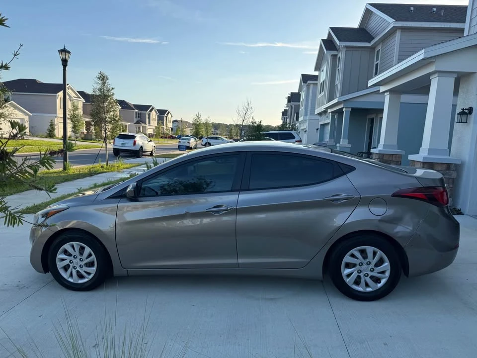 2016 Hyundai Elantra - Image 3 of 20