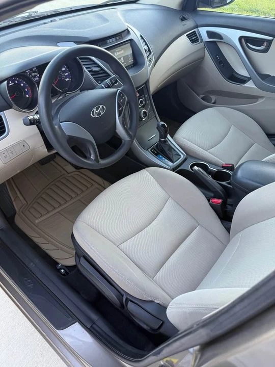2016 Hyundai Elantra - Image 10 of 20