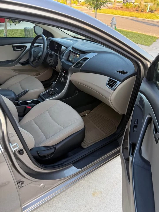 2016 Hyundai Elantra - Image 12 of 20