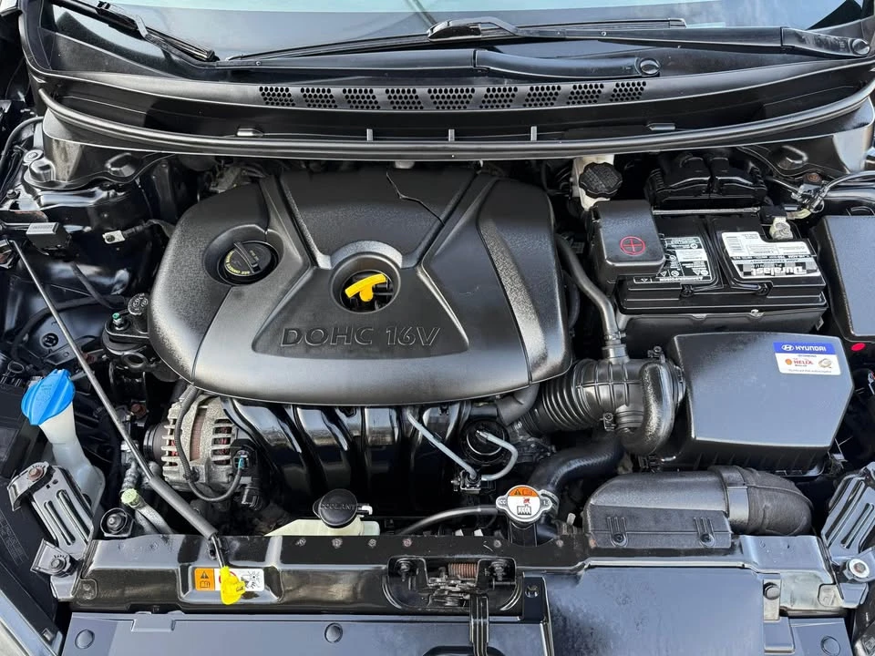 2016 Hyundai Elantra - Image 17 of 18