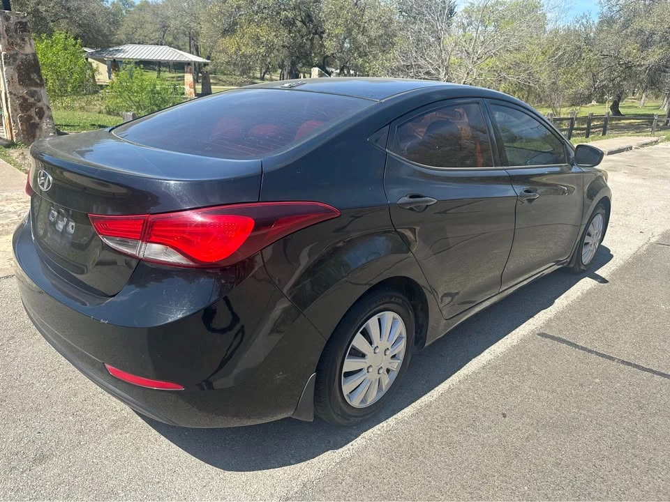 2016 Hyundai Elantra - Image 2 of 12