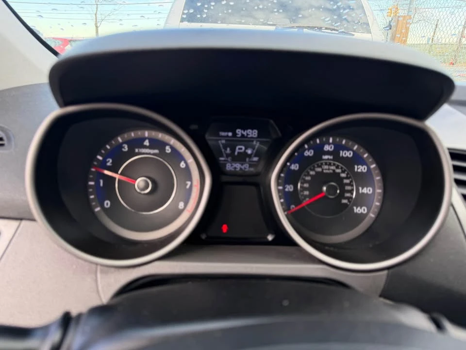 2016 Hyundai Elantra - Image 6 of 10