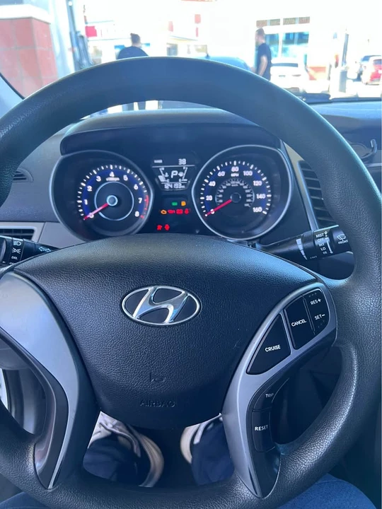 2016 Hyundai Elantra - Image 6 of 7