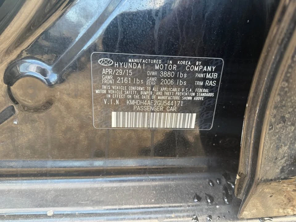 2016 Hyundai Elantra - Image 10 of 10