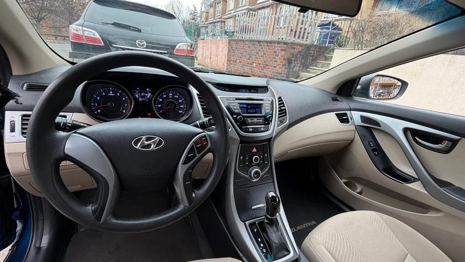 2016 Hyundai Elantra - Image 2 of 6