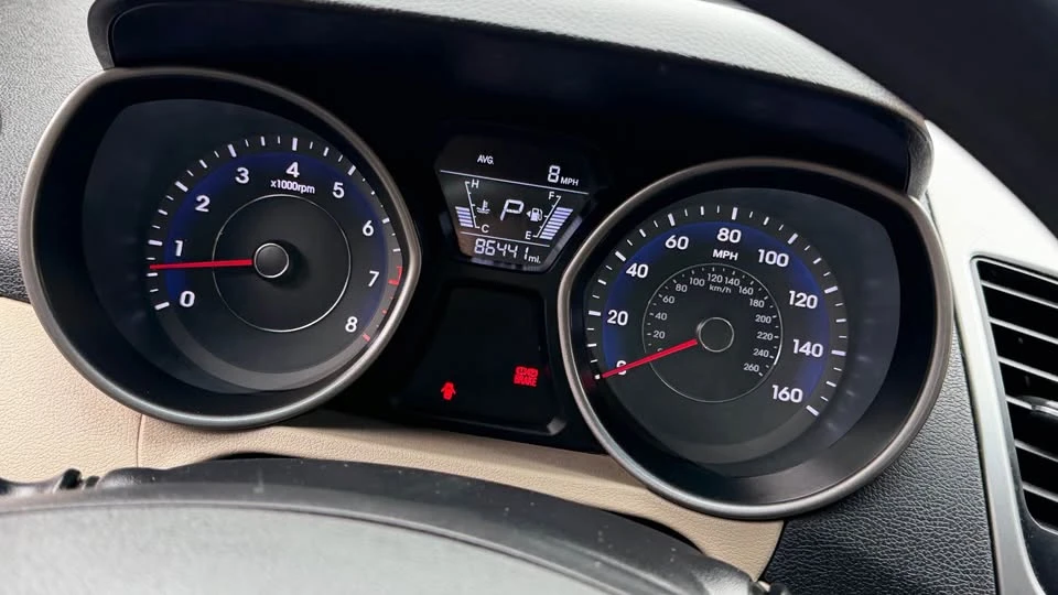2016 Hyundai Elantra - Image 3 of 6