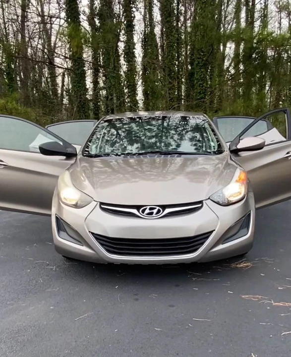 2016 Hyundai Elantra - Image 14 of 14