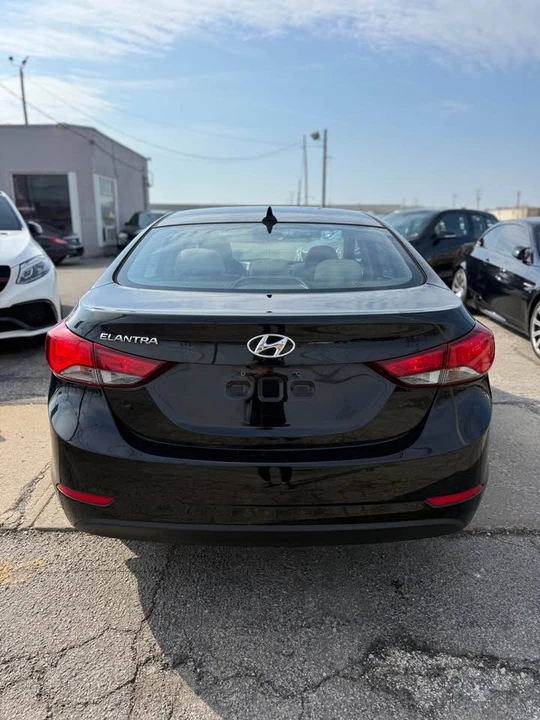 2016 Hyundai Elantra - Image 5 of 14