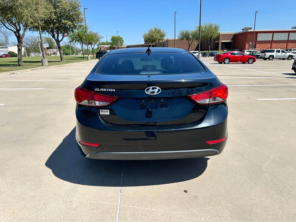 2016 Hyundai Elantra - Image 4 of 13