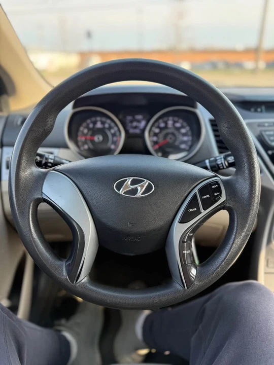 2016 Hyundai Elantra - Image 7 of 14