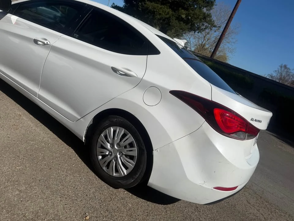 2016 Hyundai Elantra - Image 6 of 7