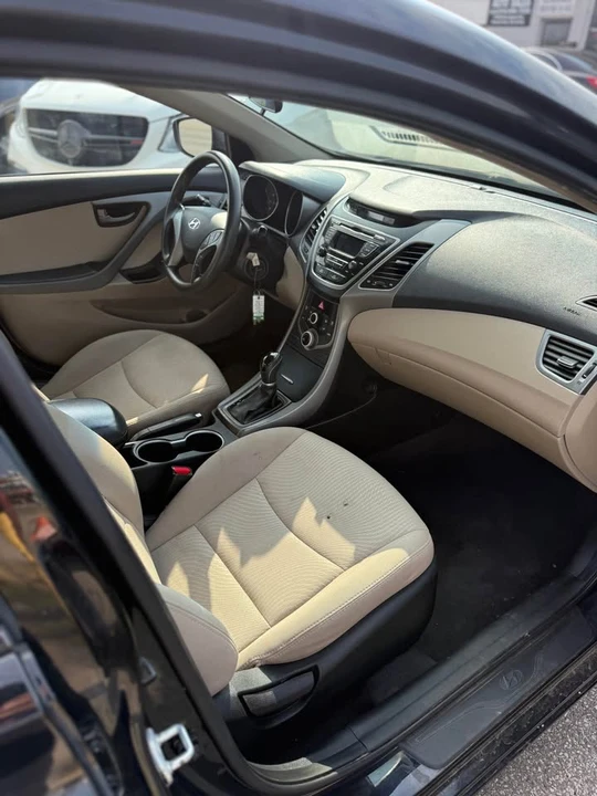 2016 Hyundai Elantra - Image 13 of 14