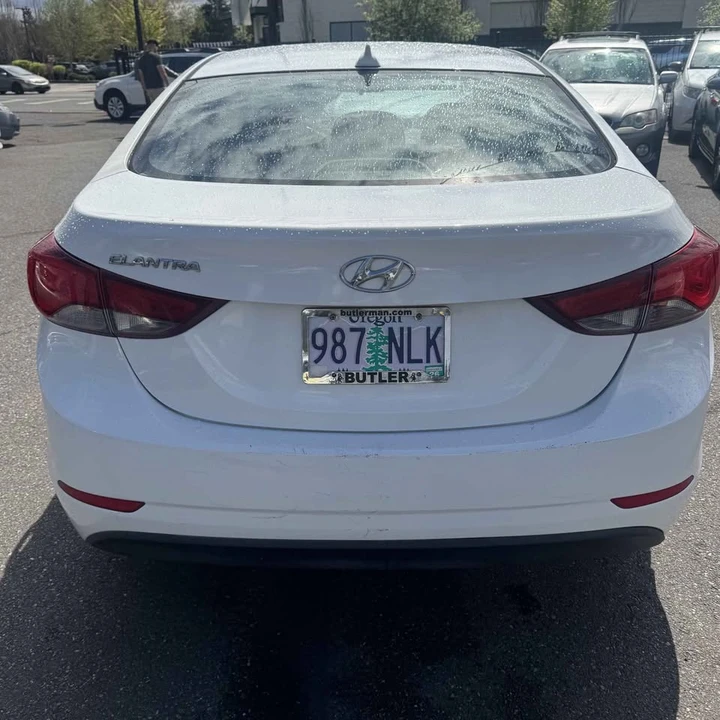 2016 Hyundai Elantra - Image 3 of 13