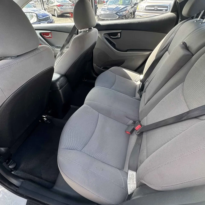 2016 Hyundai Elantra - Image 10 of 13