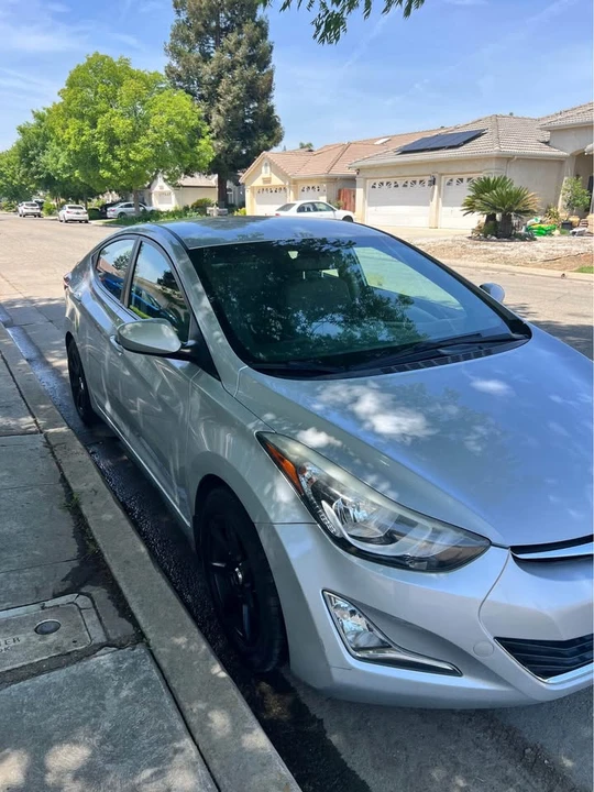 2016 Hyundai Elantra - Image 4 of 11