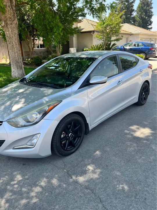 2016 Hyundai Elantra - Image 5 of 11