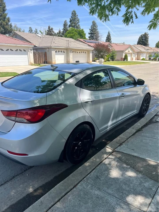 2016 Hyundai Elantra - Image 2 of 11
