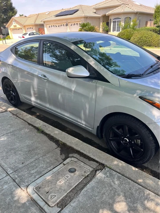 2016 Hyundai Elantra - Image 3 of 11