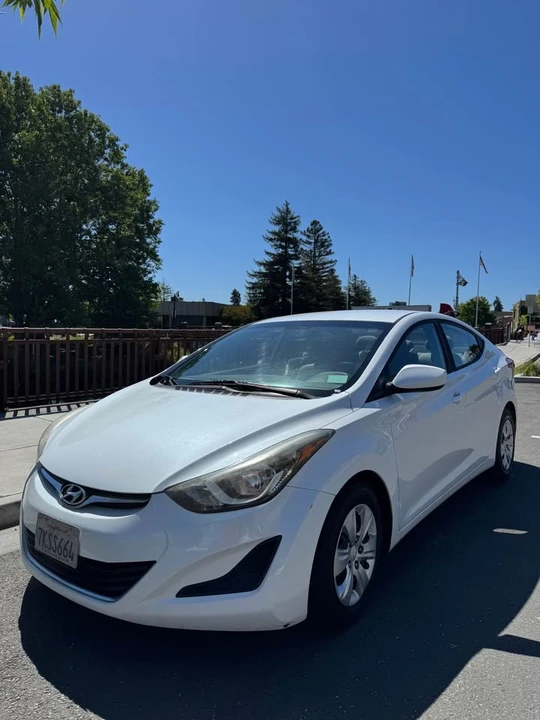 2016 Hyundai Elantra - Image 2 of 4