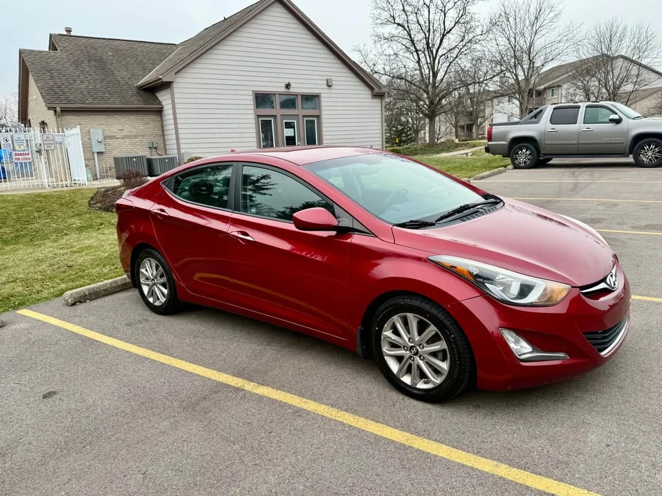2016 Hyundai Elantra - Image 2 of 8