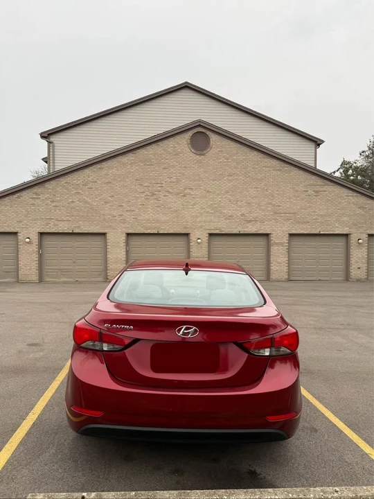 2016 Hyundai Elantra - Image 4 of 8