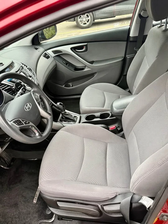 2016 Hyundai Elantra - Image 7 of 8