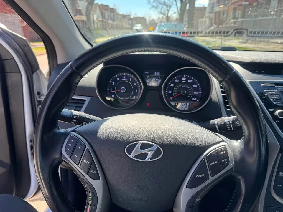 2016 Hyundai Elantra - Image 5 of 5