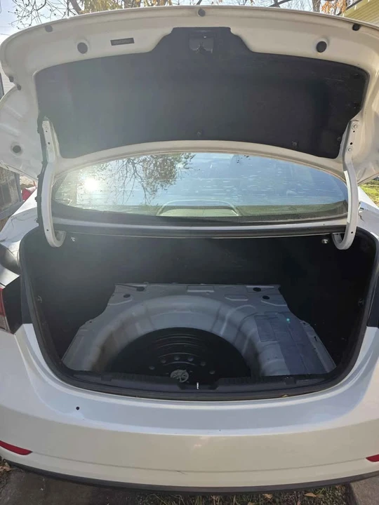 2016 Hyundai Elantra - Image 15 of 15