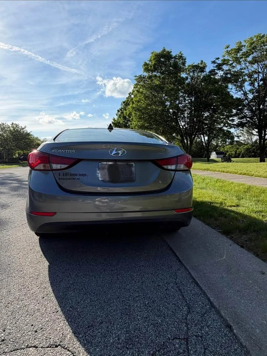 2016 Hyundai Elantra - Image 8 of 15