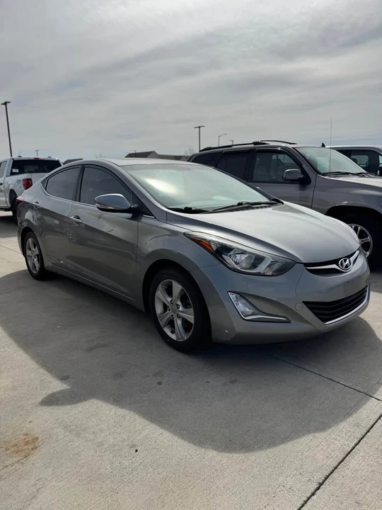 2016 Hyundai Elantra - Image 3 of 9