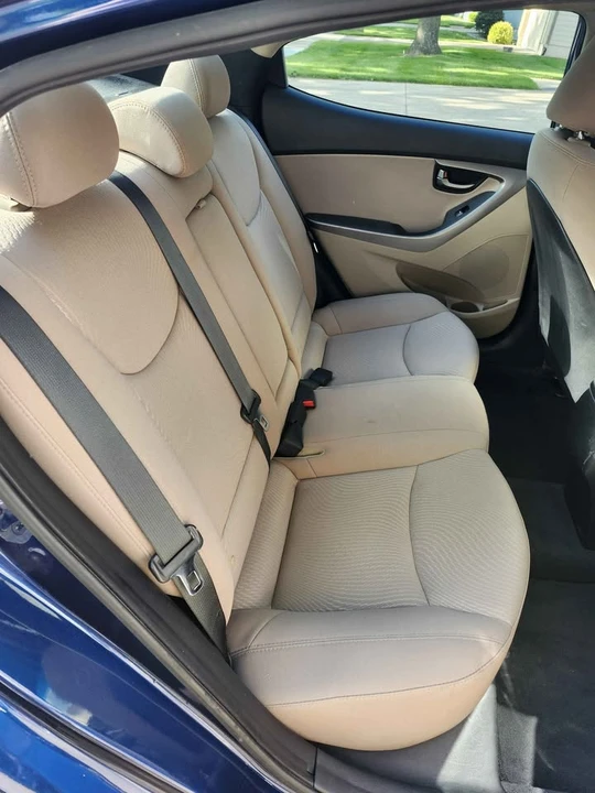 2016 Hyundai Elantra - Image 7 of 8