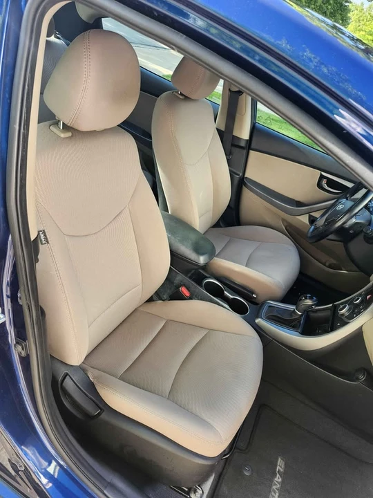 2016 Hyundai Elantra - Image 6 of 8